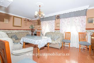 Appartement à El Carmen - La Barrera. Piso de 3 hab. 1 planta  zona fuente tojar por 57.000 euros.