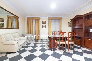 Maison à Hoya del Molino. Casa de 4 hab. zona la calzada por 195.000 euros.