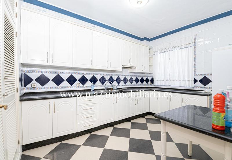 Foto 2942e151-1f02-4ecd-95bc-b7ffc5f580b3. Casa amb aparcament a Hoya del Molino Lucena