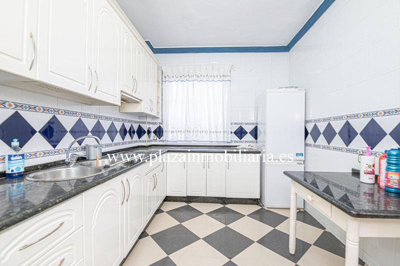 Foto cea6cb48-add5-4e0a-94da-07f579ef809e. Casa amb aparcament a Hoya del Molino Lucena