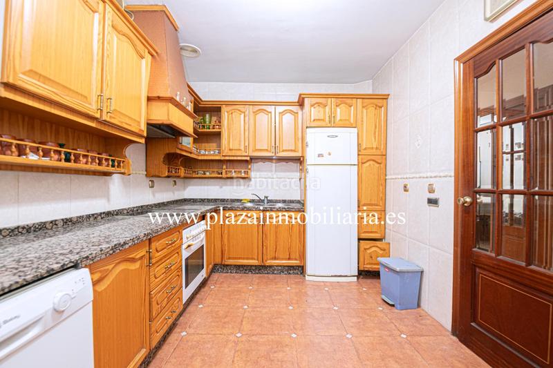 Foto 5f540d28-e56a-40ba-9e14-e809ab73dc4d. Casa amb aparcament a El Valle Lucena