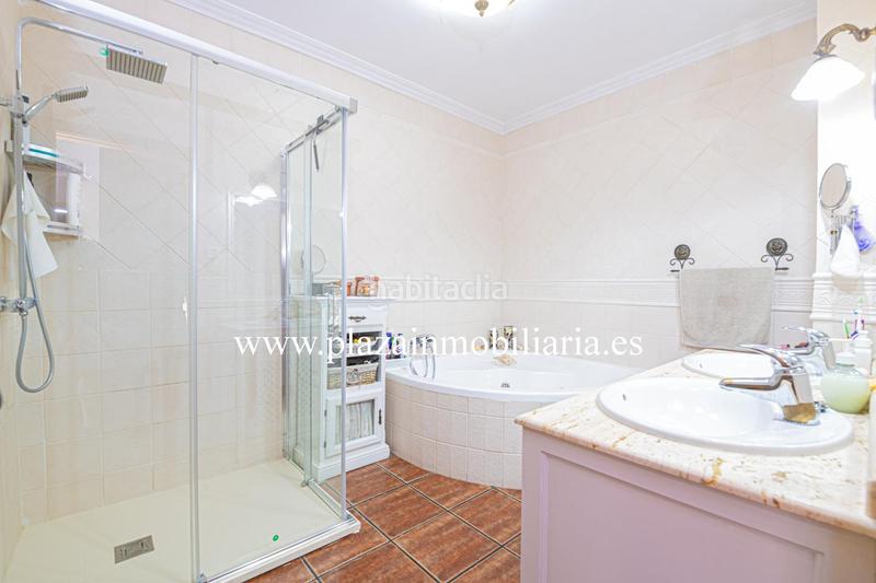 Foto 1838c243-f71f-4abc-aaed-76e1a75d3355. House with parking in El Carmen - La Barrera Lucena