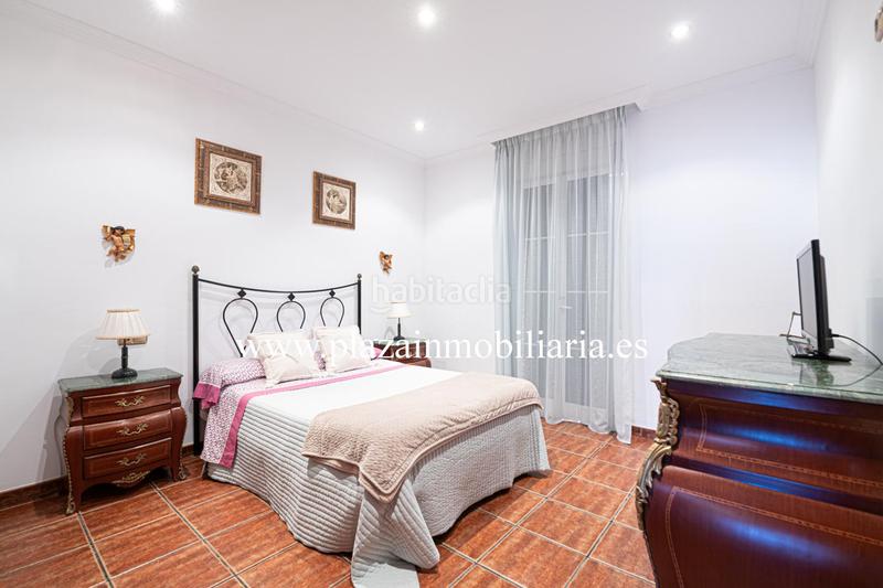 Foto b80d1a25-1c80-4382-8a9b-61b743bf812a. House with parking in El Carmen - La Barrera Lucena