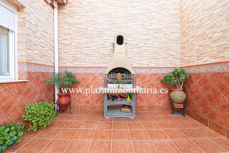 Foto d6111482-f9ee-4831-a6f4-de284ef367a5. House with parking in El Carmen - La Barrera Lucena