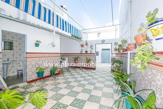 Maison à Centro. Casa de 2 hab. zona del barrio de la aurora por 76.500 euros.