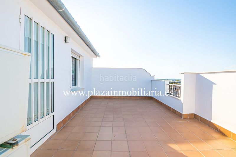 Foto bbff56a8-d8dc-4039-82b5-a323268611b2. Casa amb aparcament a El Valle Lucena