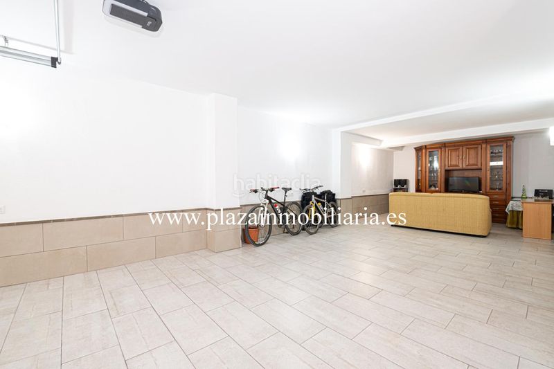 Foto e1353948-6ba1-4c3f-ac03-34d9122885fe. Casa amb aparcament a El Valle Lucena