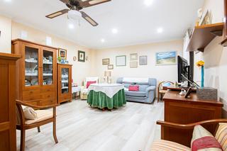 Etagenwohnung in Centro. Piso de 3 hab. y parking. junto a la plaza nueva por 185.000 eur