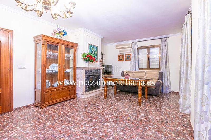 Foto fd5f6b34-ded7-4ac8-94a1-b7dc339d12b6. Casa con parcheggio in Las Tinajerías - Juderías Lucena