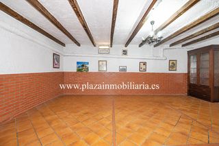 Casa a El Valle. Casa de 3 hab. zona c. donantes de sangre por 230.000 euros.