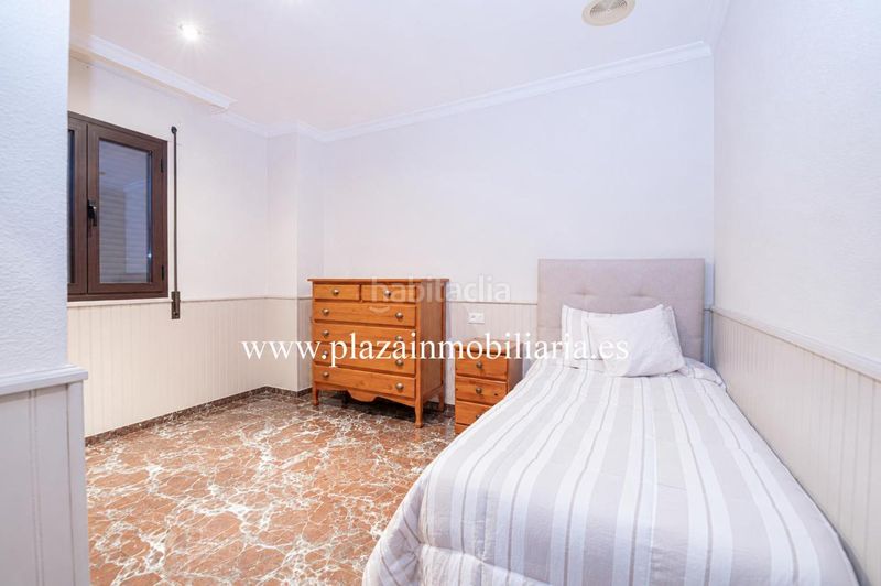 Foto 69778250-8245-4087-97b4-3e355efd4fe1. Casa amb aparcament a El Valle Lucena