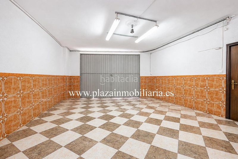 Foto 13259d32-ca49-4cab-8628-f859c5fffb3d. Casa amb aparcament a El Carmen - La Barrera Lucena
