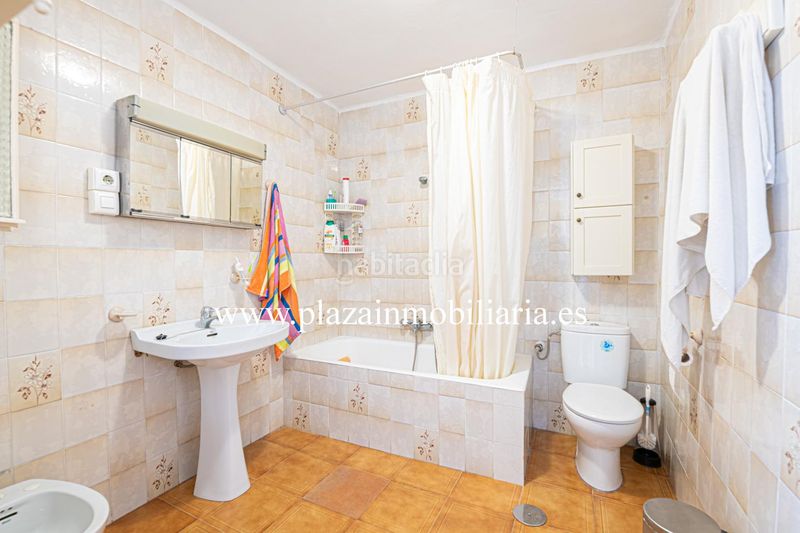 Foto 35abae49-3c6d-4496-9913-94b3fc6fe514. Casa amb aparcament a El Carmen - La Barrera Lucena