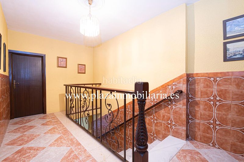 Foto a24cdcbc-48e5-42c0-a227-2a0208cb7d67. Casa amb aparcament a El Carmen - La Barrera Lucena