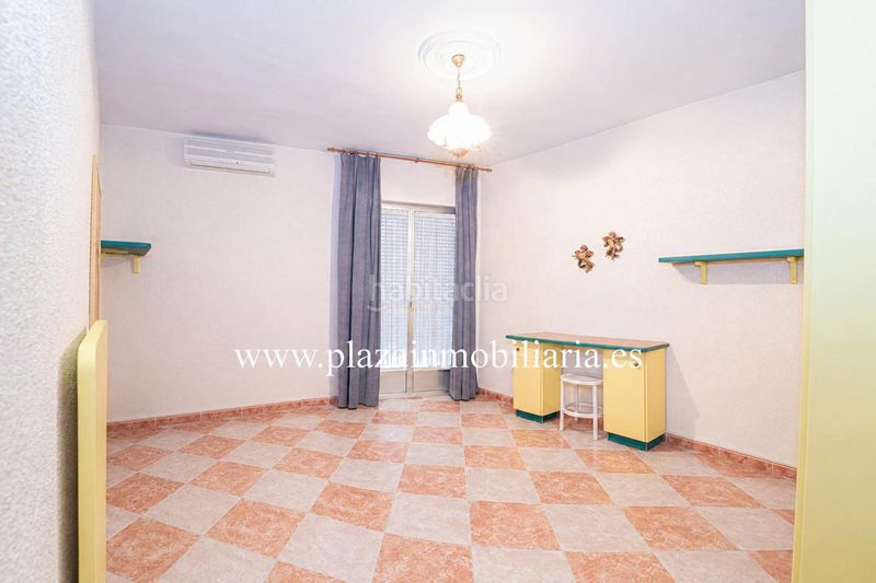 Foto a4b7273b-925c-4b5b-9a22-a90f006426ee. Casa amb aparcament a El Carmen - La Barrera Lucena