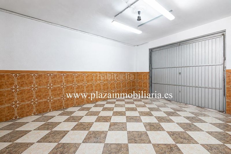 Foto a821885c-f967-47ca-b2a9-e16f094cee3c. Casa amb aparcament a El Carmen - La Barrera Lucena