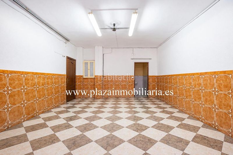 Foto c3bcd9b1-8c9b-43cf-a59a-bed4450f2202. Casa amb aparcament a El Carmen - La Barrera Lucena