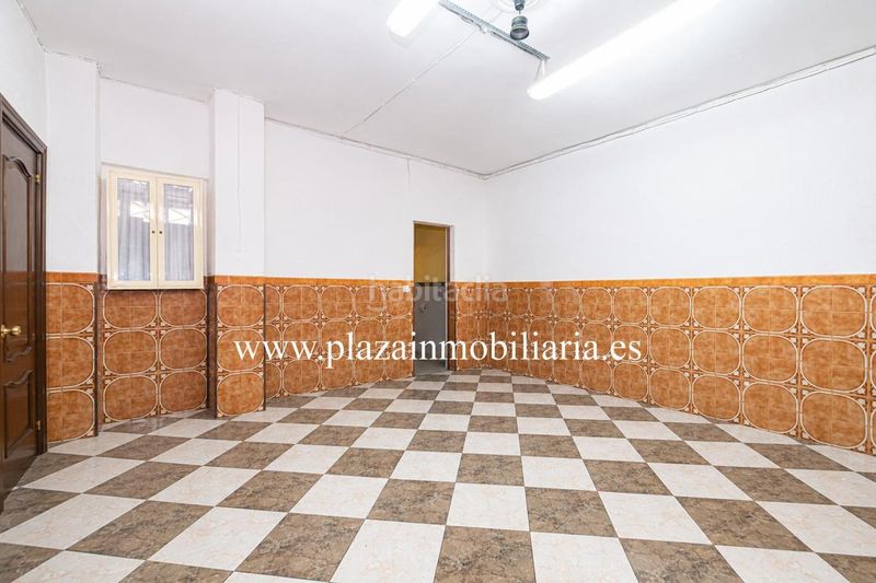 Foto ecc3cccc-6319-4ff8-a4f8-e8c510e25b01. Casa amb aparcament a El Carmen - La Barrera Lucena