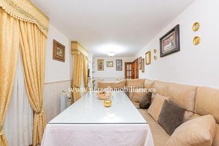 Casa en Hoya del Molino. Casa de 3 hab. zona la calzada por 175.000 euros.
