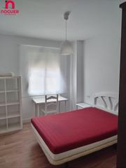 Alquiler Apartamento en Ciudad Jardín - Zoco. Apartamento en alquiler junto a la avenida medina azahara