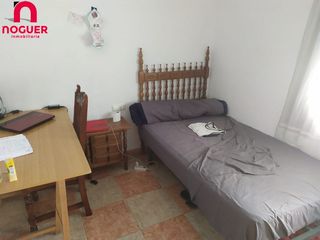 Affitto Appartamento in Ciudad Jardín - Zoco. Solo estudiantes  piso  con ascensor  y terraza