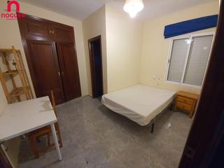 Lloguer Apartament  Calle alcalde sanchez badajoz. Apartamento en alquiler junto renfe en planta baja con patio