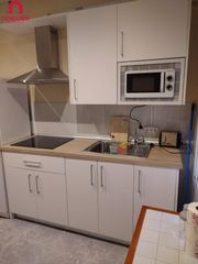 Rent Apartment  Calle alcalde sanchez badajoz. Apartamento en alquiler junto renfe en planta baja con patio