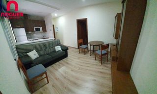 Lloguer Pis a Ciudad Jardín - Zoco. Apartamento amplio en alquiler amueblado con ascensor