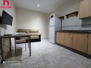 Lloguer Pis a Ciudad Jardín - Zoco. Apartamento en alquiler amueblado junto a renfe de un dormitorio