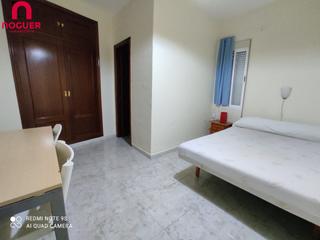 Lloguer Pis a Ciudad Jardín - Zoco. Apartamento en alquiler amueblado junto a renfe de un dormitorio
