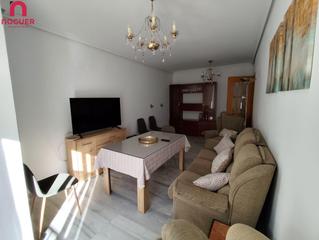 Rent Flat in Ciudad Jardín - Zoco. Avd. medina azahara garaje opcional