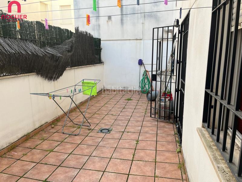 Foto 05f4daf8-199a-47f9-a7b7-066e668b873d. Piso apartamento año 2004 con dos patios en Viñuela - Rescatado Córdoba