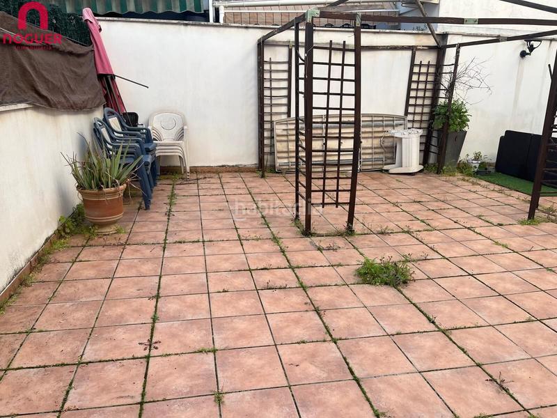 Foto 1b962613-478d-4eaa-9964-08cd570c778e. Piso apartamento año 2004 con dos patios en Viñuela - Rescatado Córdoba