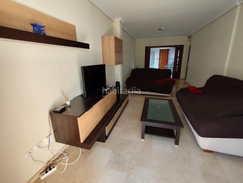 Foto 3b80fc04-896a-49f2-bd10-3b8547a2aa7c. Piso  seminuevo año 2005 junto avenida medina azahara con terraza y garaje en Córdoba