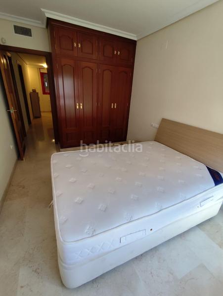 Foto 4c4fce49-5850-4b1a-8069-538cee8db024. Piso  seminuevo año 2005 junto avenida medina azahara con terraza y garaje en Córdoba