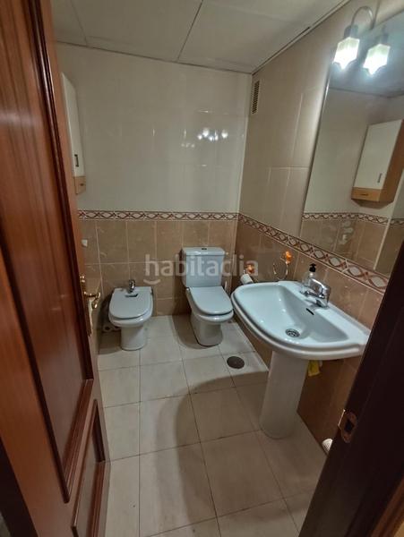 Foto 5c31a6a6-8a36-4ca9-a985-d4b3af75e409. Piso  seminuevo año 2005 junto avenida medina azahara con terraza y garaje en Córdoba