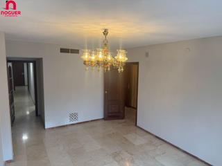 Pis a Ciudad Jardín - Zoco. Espectacular vivienda exterior en medina azahara con ascensor ,