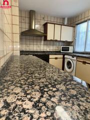 Piso en Ciudad Jardín - Zoco. Espectacular vivienda exterior en medina azahara con ascensor y