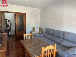 Piso en Ciudad Jardín - Zoco. Piso junto al parque juan carlos i  con ascensor y terraza