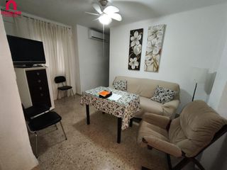 Miete Etagenwohnung in Ciudad Jardín - Zoco. Estudiantes !!!! curso 2026 2027