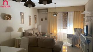 Piso en Ciudad Jardín - Zoco. Piso junto hotel oxidado