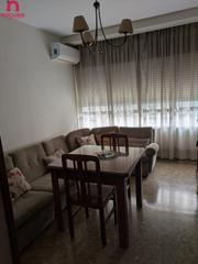 Pis a Ciudad Jardín - Zoco. Piso en venta zona de avd medina azahara  con terraza y ascensor