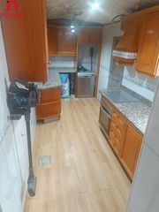 Reihenhaus in Arroyo del Moro - Noreña. Casa adosada en venta zona arroyo el moro  para terminar a su gu