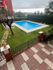 Flat  Calle corto maltes. Piso parque cruz conde con piscina comunitaria y zona deportiva
