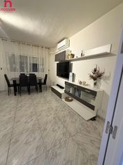 Pis a Sector Sur. Piso en poligono guadalquivir de cuatro dormitorios