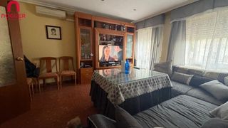 Appartamento in Poniente-Norte - Miralbaida - Parque Azahara. Piso en albolafia con patio , garaje y trastero
