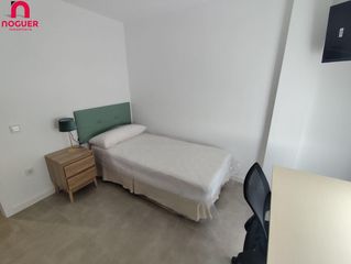 Affitto Appartamento in Ciudad Jardín - Zoco. Piso alquiler estudiantes reformado a estrenar