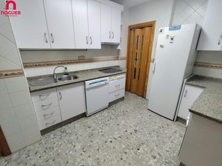 Alquiler Piso en Ciudad Jardín - Zoco. Alquiler sin amueblar junto republica argentina con ascensor