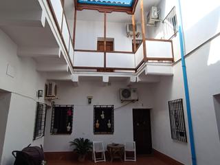 Appartement  Beatas 8. Piso con 2 dormitorios y 1 baño, totalmente reformados en el cor