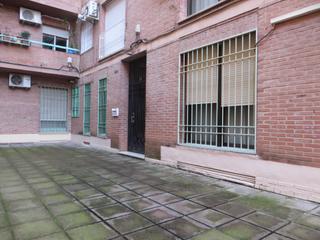 Planta baixa a Julio cesar 18. Piso de tres dormitorios y dos baños en la zona del marrubial!!!